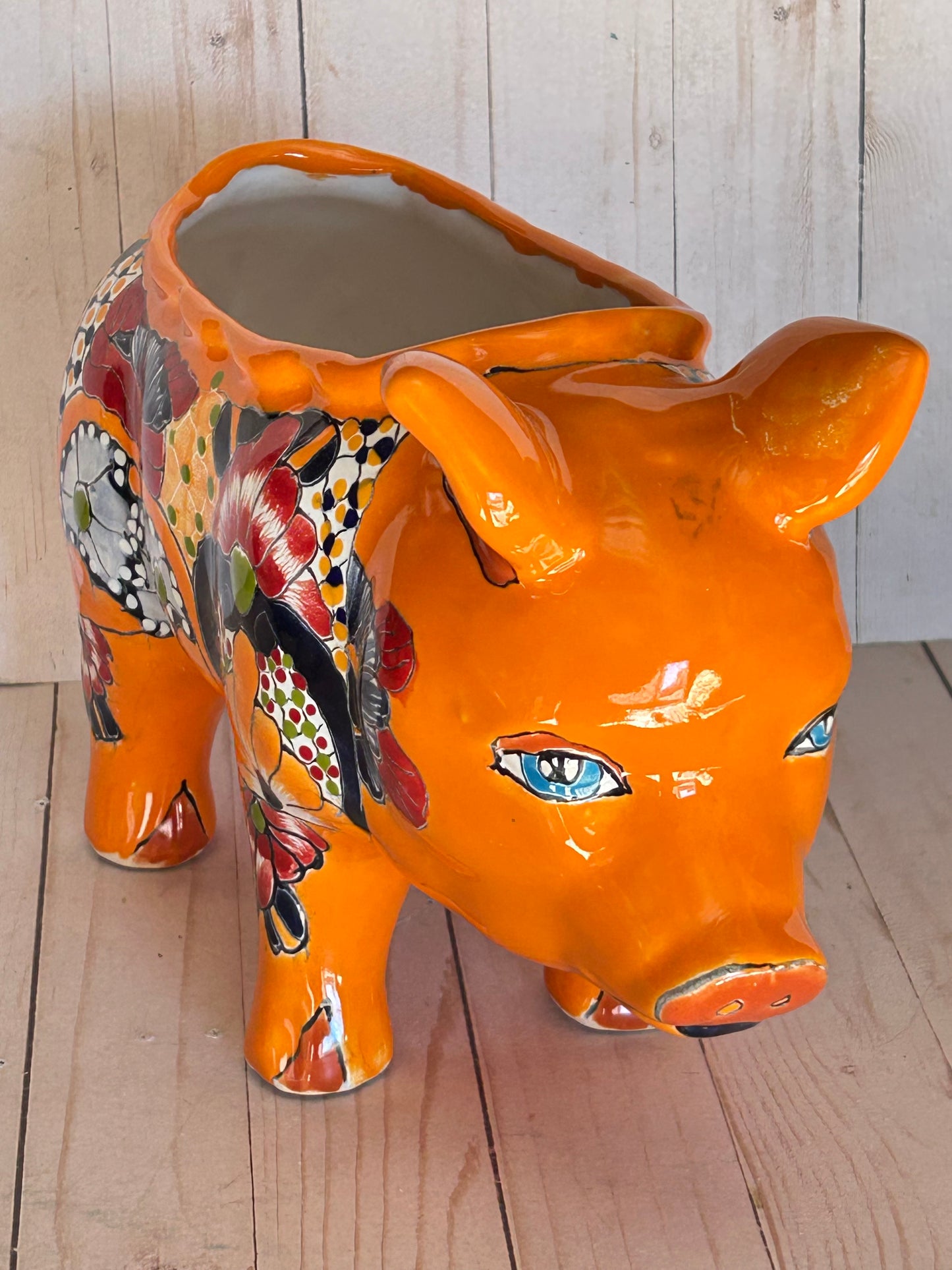 HAND-CRAFTED SMALL TALAVERA PIG PLANTER