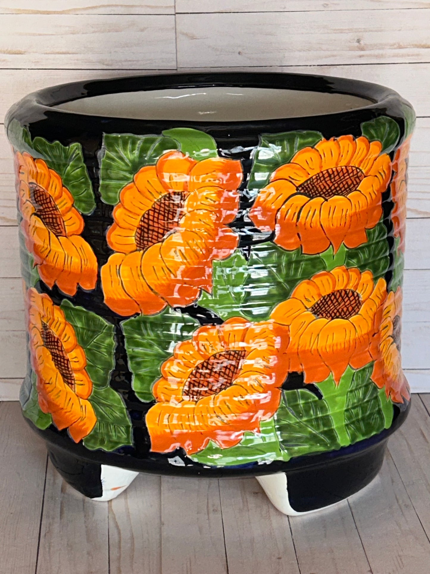 LARGE RINGED ROUND TALAVERA POTS