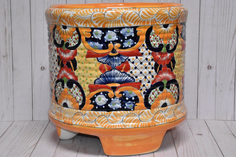 LARGE RINGED ROUND TALAVERA POTS
