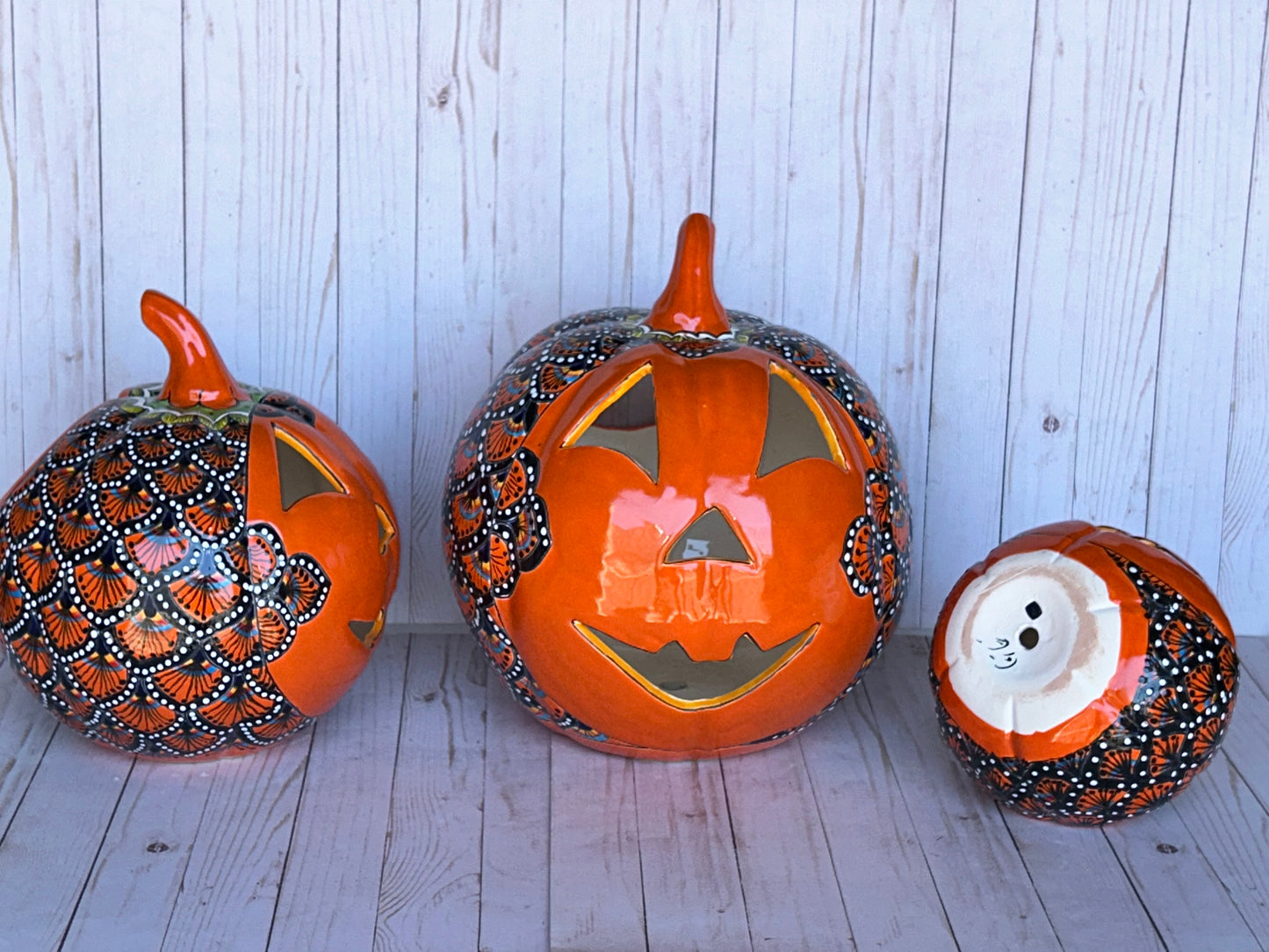 Hand-Painted Talavera Ceramic Pumpkin: Floral Jack-o'-Lantern Decor