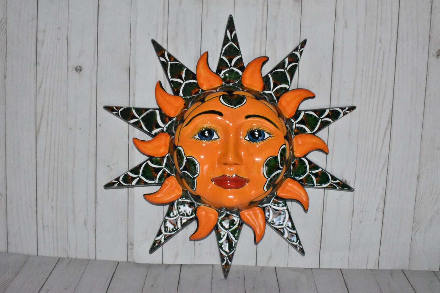 Rays Hanging  Talavera Sun'S
