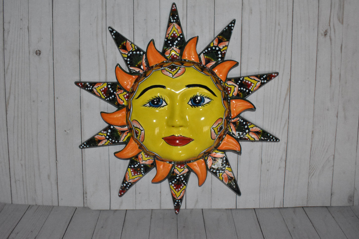 Rays Hanging  Talavera Sun'S