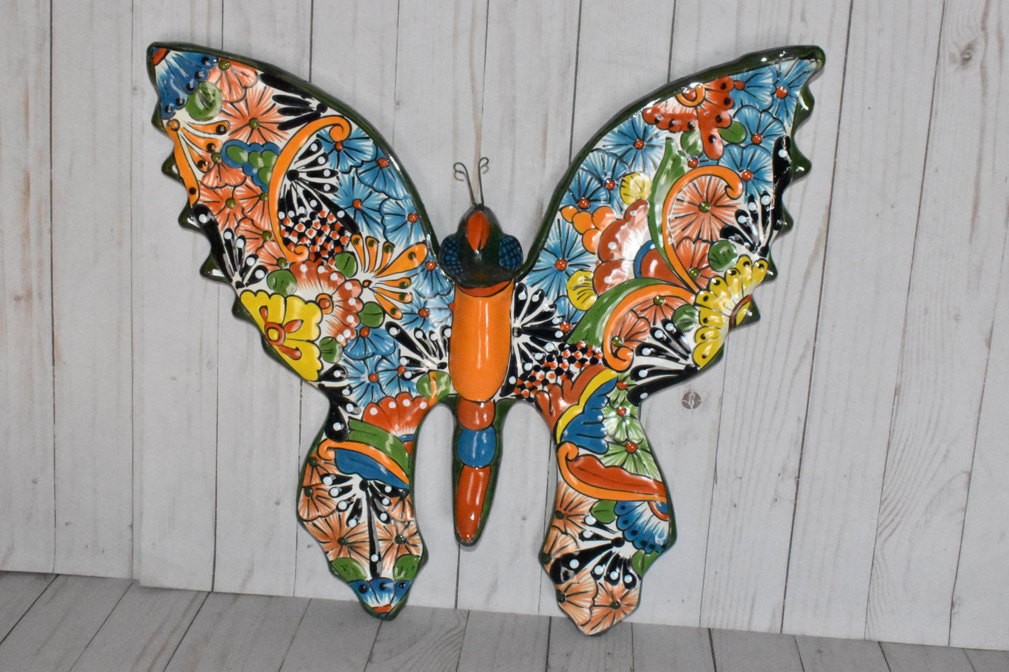 EXTRA LARGE WALL TALAVERA BUTTERFLIES