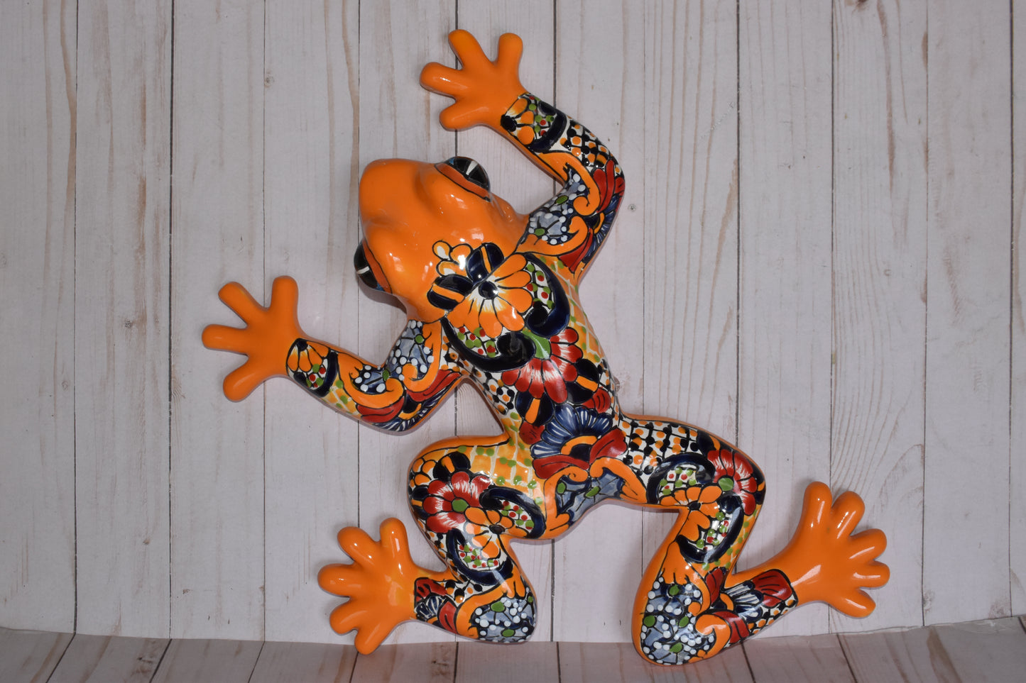 LARGE TALAVERA WALL FROGS