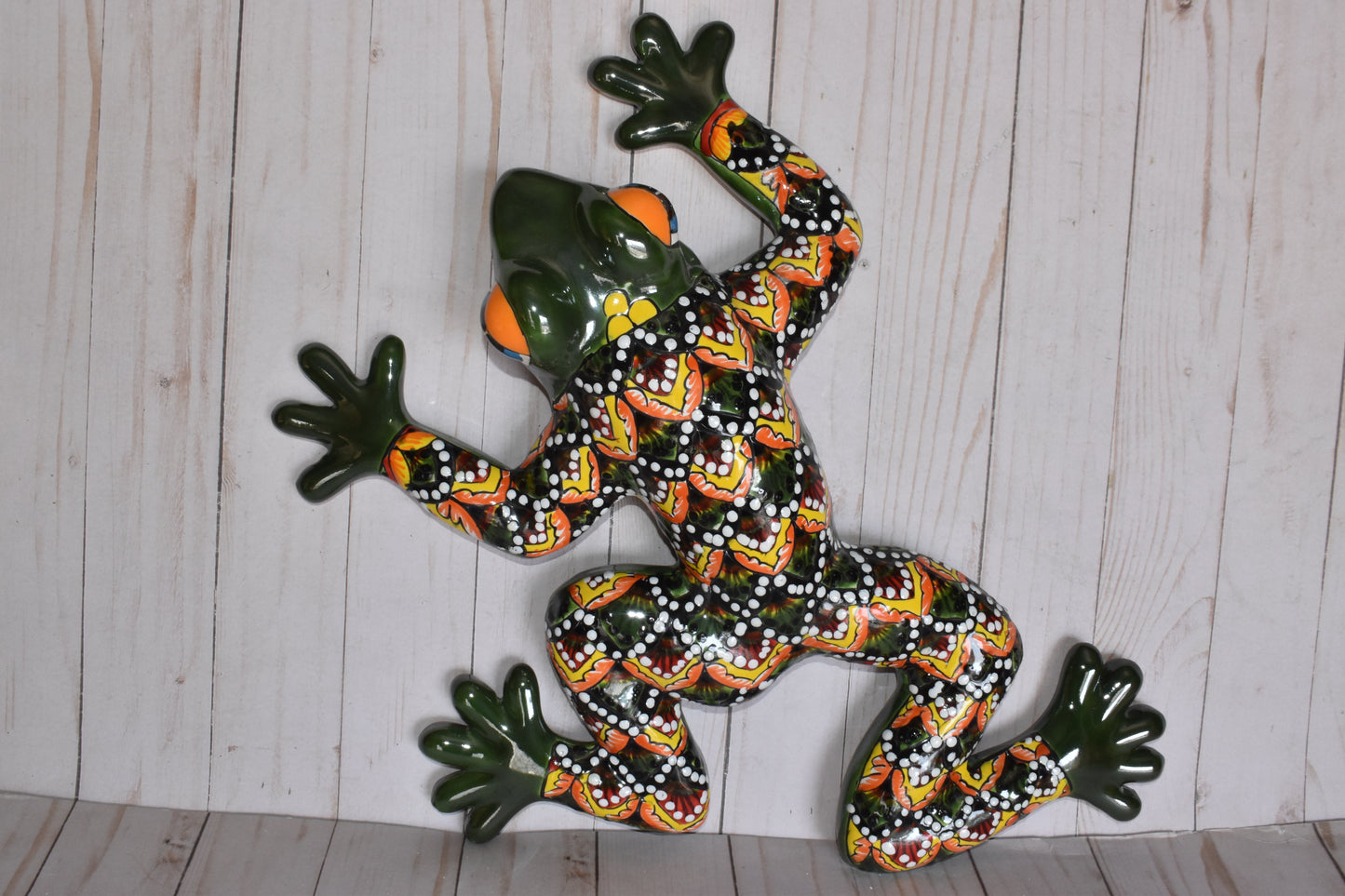 LARGE TALAVERA WALL FROGS