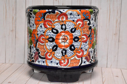 LARGE RINGED ROUND TALAVERA POTS
