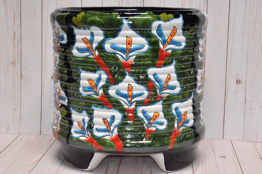 LARGE RINGED ROUND TALAVERA POTS