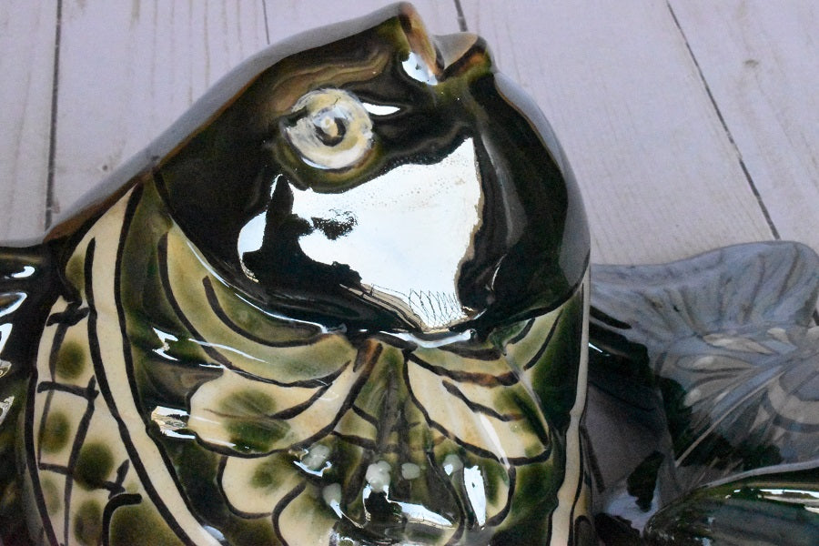 KOI-FISH Handmade Talavera Green Leaf Design