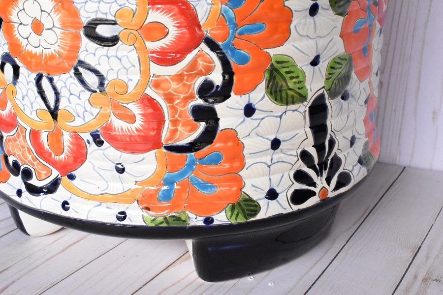 Ringed Round Pot- Talavera White Puebla Design