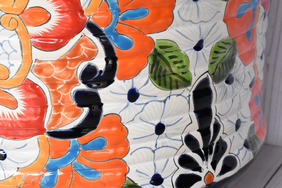 Ringed Round Pot- Talavera White Puebla Design