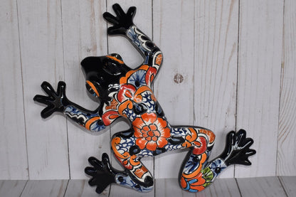 SMALL TALAVERA WALL FROGS